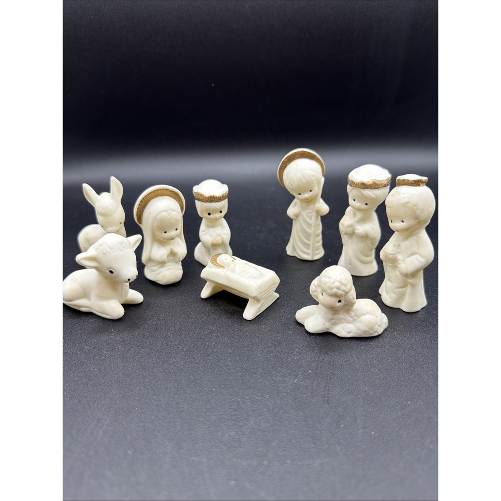 VTG Bisque Gold-Accented Nativity Set Children 9-Piece